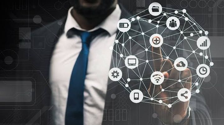 Technology Platforms Explained: Types, Features, Architecture, Applications & Digital Transformation Insights