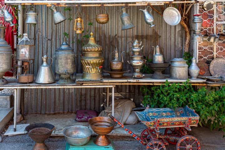 Antique Show Pieces Explained: Craftsmanship, Cultural Significance, and Collectible Insights