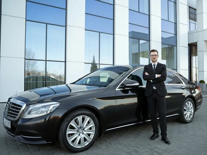 The Basics of High-End Leasing: Essential Knowledge for Luxury Car Rentals
