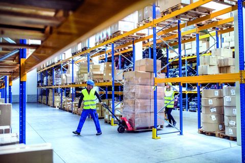 Material Handling Equipment Company Explained: Equipment Types, Warehouse Systems & Industry Insights