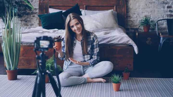 YouTube Creator Guide: Monetization Methods, Requirements, and Educational Resources