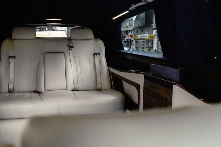 Premium Traveller Buses: Seating, Technology, and Luxury Transportation Guide