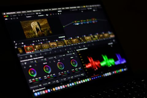Remote Team Management Tools Guide: Overview, Features, and Workplace Collaboration Insights